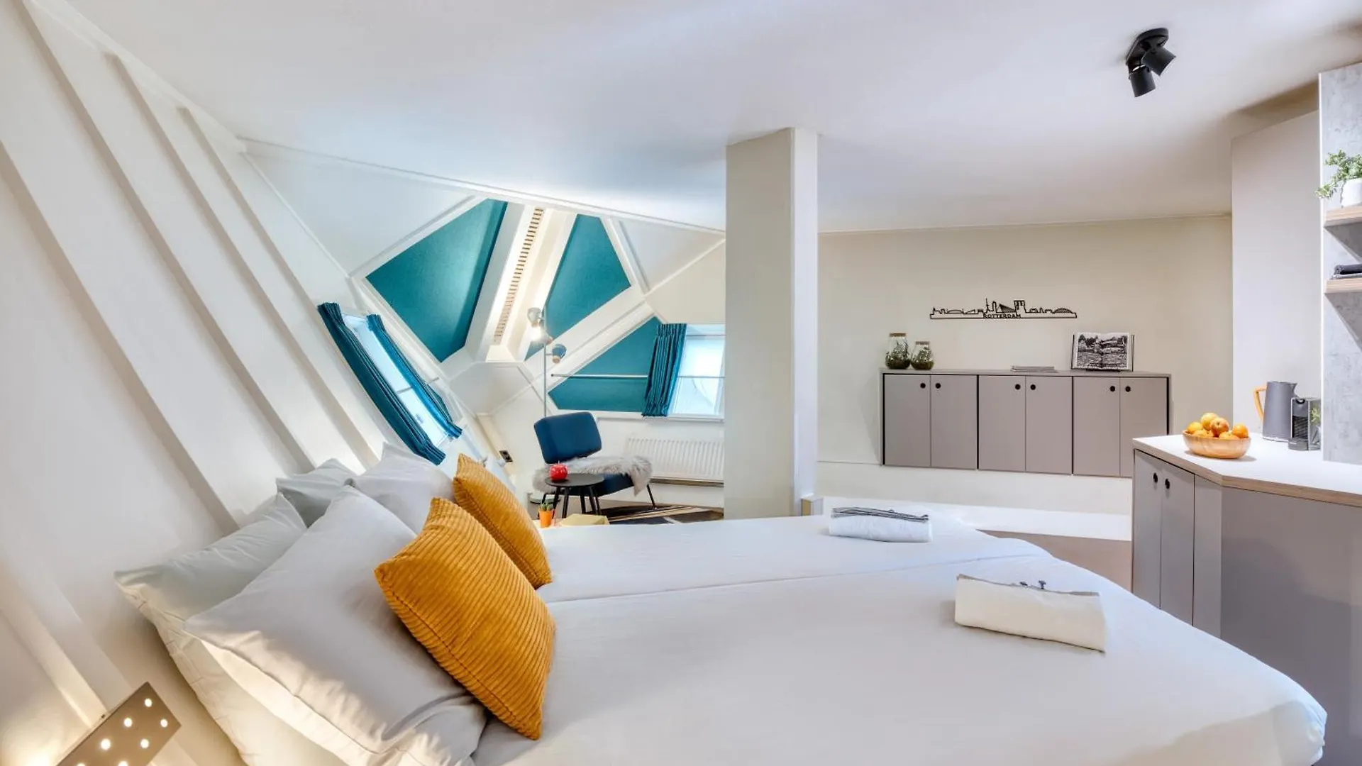 Stayokay Hostel Rotterdam Holland